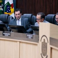 Vereadores aprovam “aumento” para servidores do executivo, legislativo e vereadores