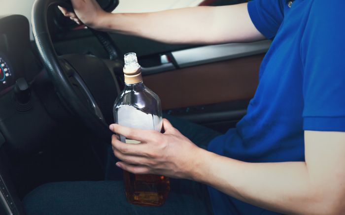 Ele estava com a CNH vencida e licenciamento do carro atrasado