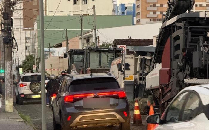 Motoristas relatam congestionamento na Contorno Sul