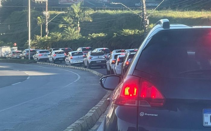 Obras congestionam ruas de Itajaí e BC