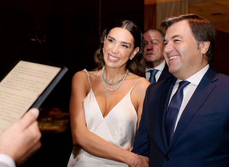 Aline Ritzmann, de Balneário Camboriú, firmou união com o português Pedro Guedes, em São Paulo. A cerimônia intimista reuniu familiares e amigos, que testemunharam o SIM do casal. Felicidades! (foto: Arquivo Pessoal)