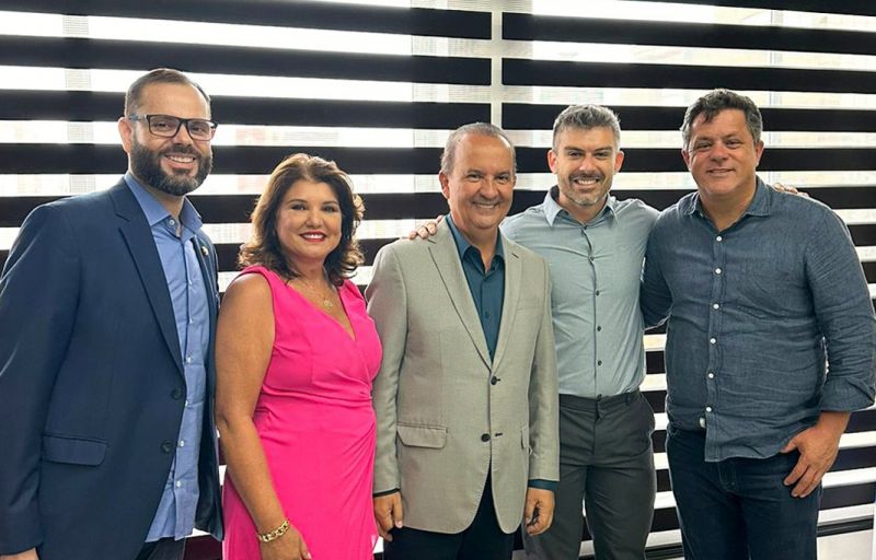 Ex-deputado estadual Bruno Souza (ex-Novo) teve concorrida filiação ao PL do governador Jorginho Mello com apoio de lideranças liberais como o senador Jorge Seif, deputado Ivan Naatz e vice-governadora Marilisa Boehm (foto: divulgação)