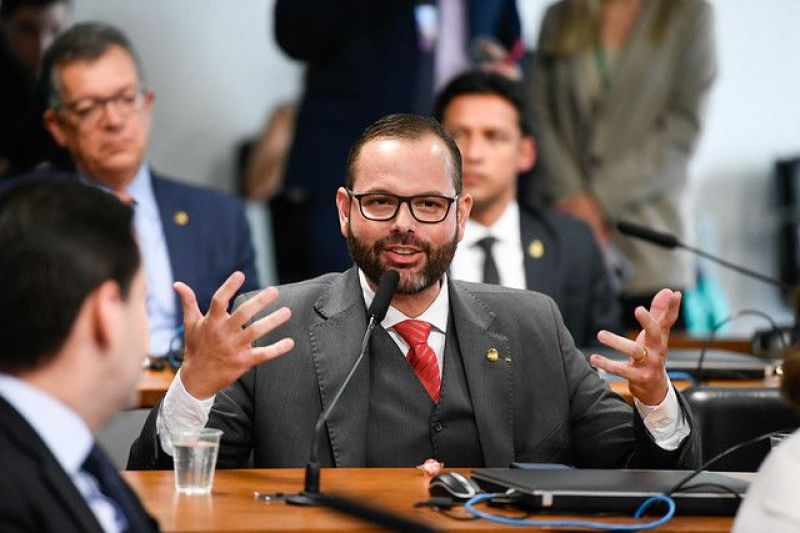 Senador Jorge Seif, o zero meia (PL), contemplou municípios através de emendas, priorizando a saúde (foto: divulgação)