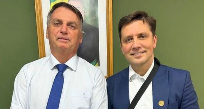 Fabrício chamegou Bolsonaro em Brasília