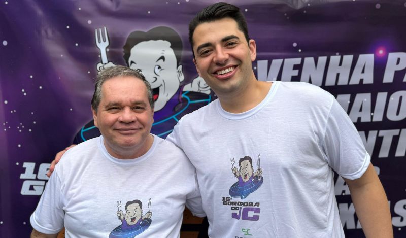 O pré-candidato a vereador de BC, Guilherme Cardoso, o Gui (PL), vestiu a camiseta da Gororoba do JC. Gui foi candidato em 2020, fez 824 votos e se coloca mais uma vez à disposição da cidade com as bandeiras da mobilidade urbana, inovação e tecnologia    (foto: divulgação)