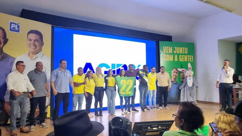 O Jorge Negão do Agir, todo posudo na convenção do 22 pexêro (foto: divulgação)