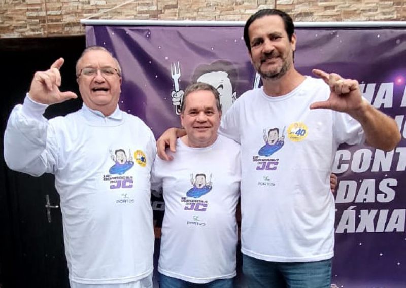 O candidato a prefeito e vice do PSB de BC, Claudir Maciel, e dr. Rogério Neves na Gororoba deste sábado 