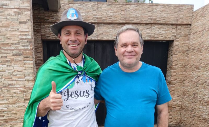 O candidato a vereador pexêro, Bertollo Caminhoneiro (PP), fez uma visita de cortesia ao JC   (foto: divulgação)