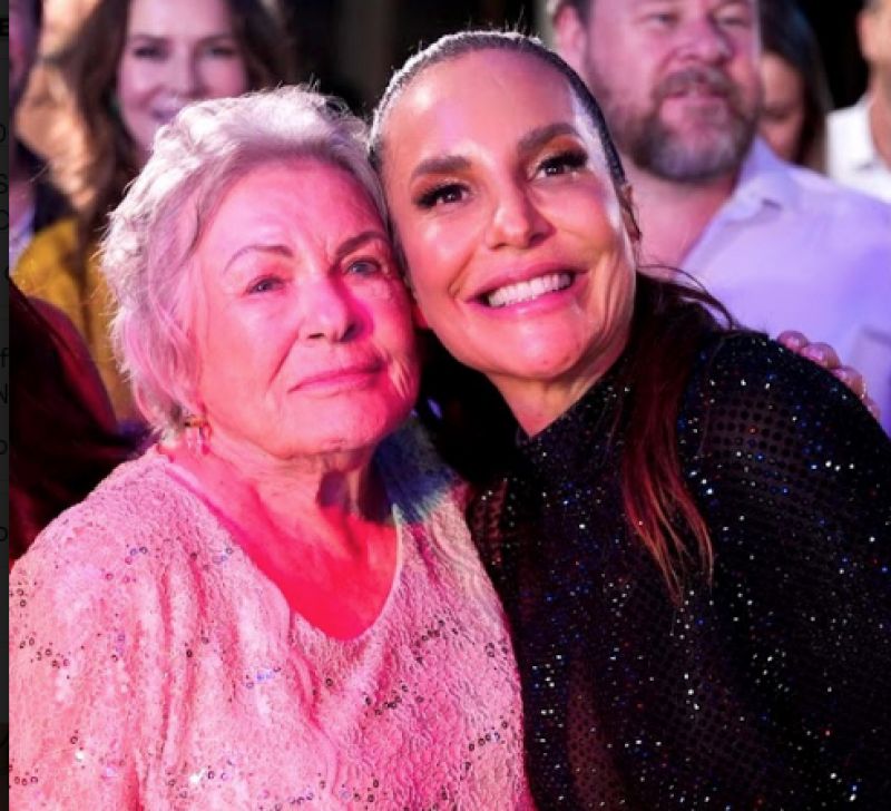  LILIAN WERNINGHAUS feliz da vida com IVETE SANGALO (foto: Arthur Rodrigues)