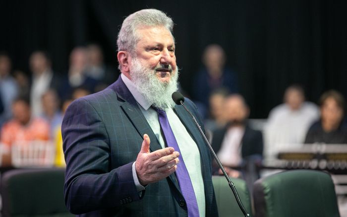 Deputado petista assume Alesc