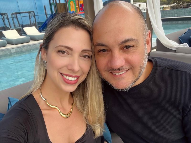 Dia dos Namorados - Em clima apaixonado, Patricia Rossetto Aragon e Beto Aragon curtiram o Dia dos Namorados no Blue Sea Hotel, de frente para o mar em Itapema. (foto: Arquivo Pessoal)