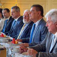 Senadores apostam na pressão interna americana