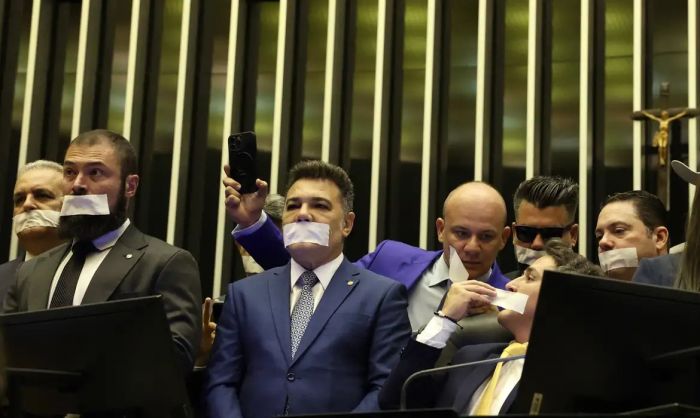 Tensão em Brasília