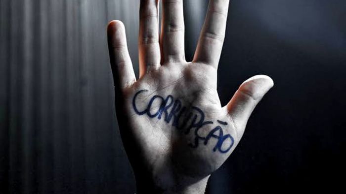 Combate à corrupção