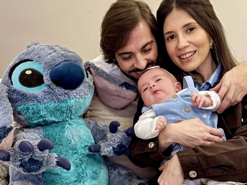 Papai Sírio Fº e mamãe Melina Rebello comemorando os 3 meses da baby Pipa. Felicidades!