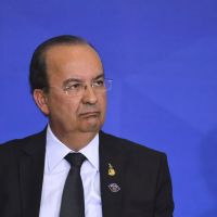 Jorginho pode ficar isolado