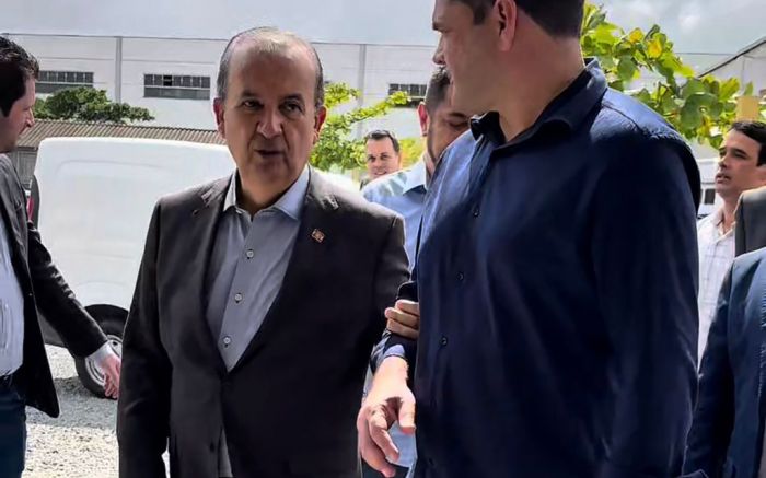 Jorginho e Robison na Mevan