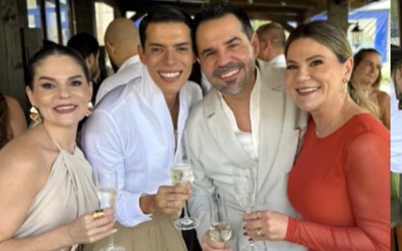 As manas Bel e Gina em brinde com os noivos Tom Veiga e Guto Dalçoquio que protagonizaram o “sim” de amor da última semana. Felicidades!