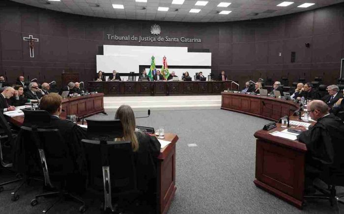 Disputa acirrada pela presidência do TJSC