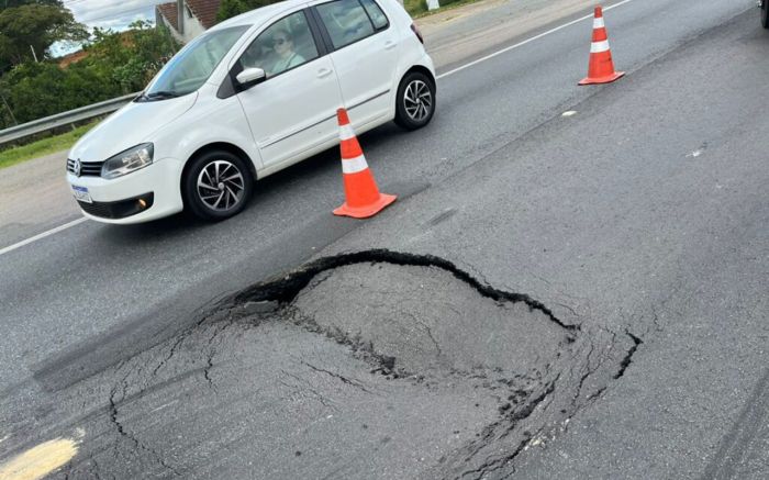 Manutenção da BR 101 tá feia