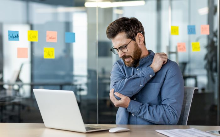 A dor que você acha comum pode ser a chave da sua aposentadoria antecipada