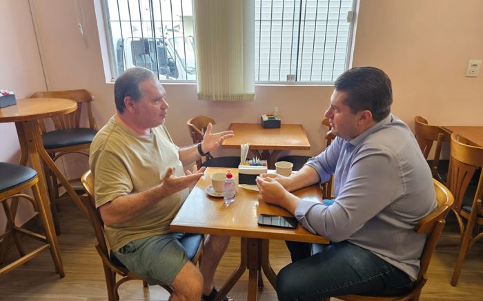 Léo Severino está com Anna Carolina