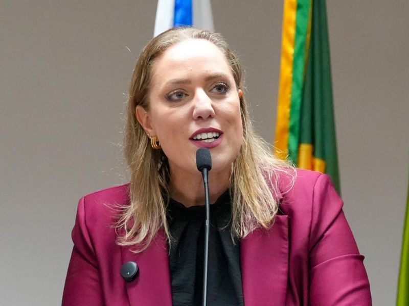 A minha musa dos olhos verdes, vereadora Jade Martins (MDB), falou da violência contra a líder comunitária de BC