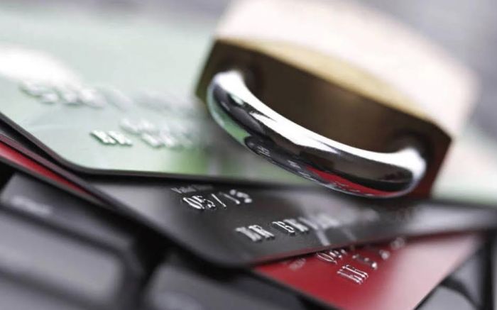 Bloqueio de conta bancária sem aviso prévio: mito ou realidade?