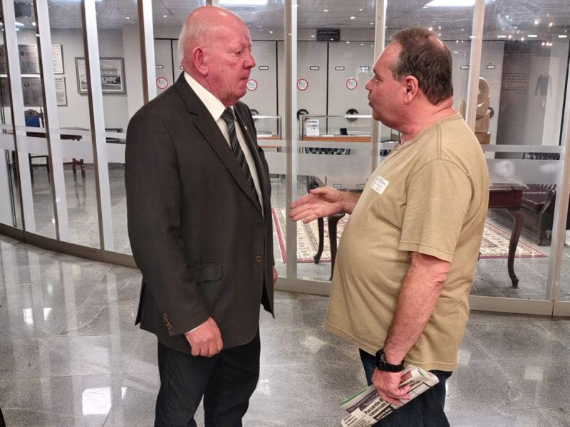 O deputado e presidente estadual do PSDB, Marcos Vieira, taxou de “fofoca” o papo de que a minha ex-musa BBB, Anna Carolina, vai deixar o ninho tucano