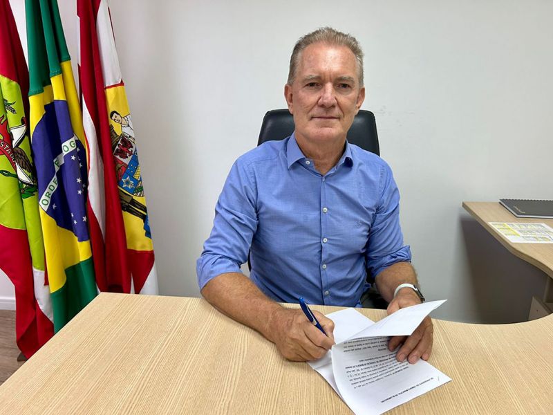 Ex-candidato a prefeito de Blumenau e pré-candidato a deputado estadual, Odair Tramontin (Novo), diz que o prefeito da terra da Oktober, Egídio Ferrari (PL), está sendo chamado de “Fugídio” Ferrari. Credo! 