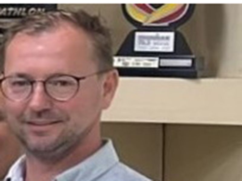 Desfalque. O jornalista Felipe Bieging deixou, “a pedido”, a chefia de gabinete da secretaria de Governo do prefeito Luizinho Américo (PL), de Penha. A alegação foi motivos pessoais e familiares (foto: divulgação)