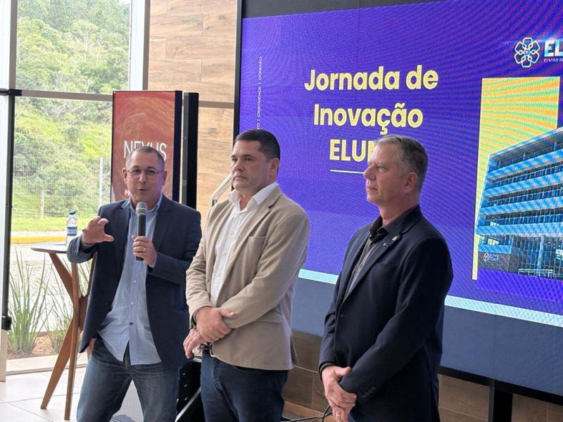 Uma série de anúncios importantes foram feitos no Elume, sob a batuta do chefão da Itajaí Invest, Níkolas Reis e com a presença do prefeito Robison Coelho (PL) e do vice Rubens Angioletti (PL)