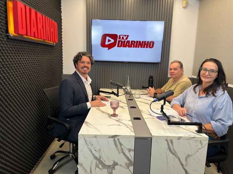 O deputado estadual Marquito (PSOL) participou do programa “Diz aí!” sob o comando da jornalista Fran Marcon e participação do JC. Assista na TV DIARINHO no YouTube e leia na edição do finde