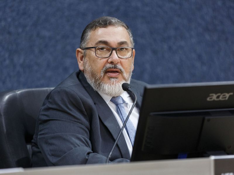 O vereador Pedrão da Celesc (PL) tem tudo pra ser o coordenador da campanha a deputado federal do vice-prefeito de Itajaí, o papai-sabe tudo Rubens Angioletti (PL)