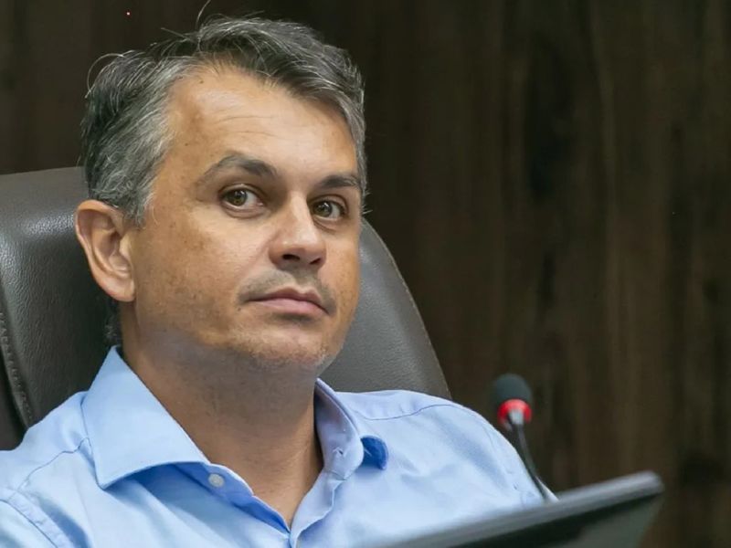 O vereador Naifer Neri (Novo), de BC city, está em voo solo e vai deixar o seu partido de lado