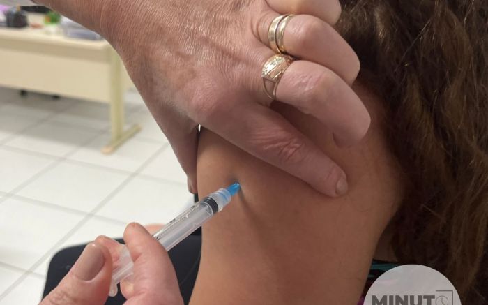 SC passa de um milhão de doses da vacina da gripe, mas cobertura ainda é baixa