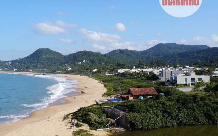 Praia de BC vence mais de 200 concorrentes e é eleita uma das melhores das américas