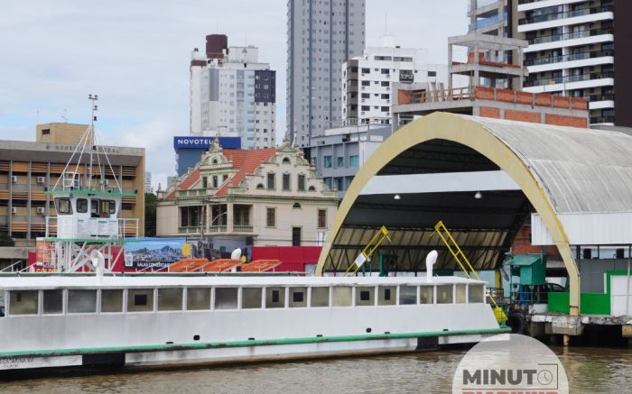 Ferry terá regulamentação do serviço e exigências de melhorias