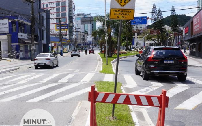 Avenida do Estado Dalmo Vieira volta a ter quatro pistas